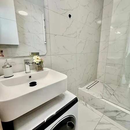 Appartement A&y Airport Chopin Modzelewskiego Warschau