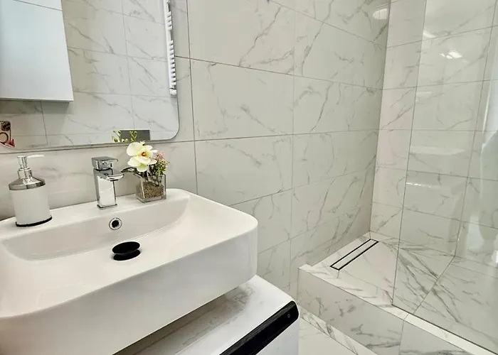 Appartement A&y Airport Chopin Modzelewskiego Warschau